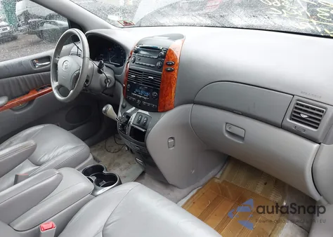 2010 Toyota Sienna Xle from USA, damaged, VIN 5TDDK4CC9AS031528